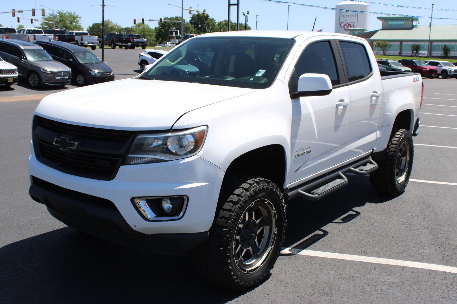 Used 2017 Chevrolet Colorado Z71 AWD/4WD image 4