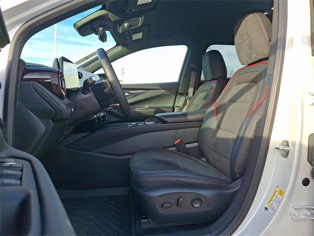 Used 2024 Chevrolet Blazer EV RS image 13