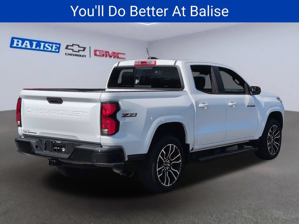 Certified 2024 Chevrolet Colorado Z71 w/ LPO, Dark Essentials Package AWD/4WD image 4