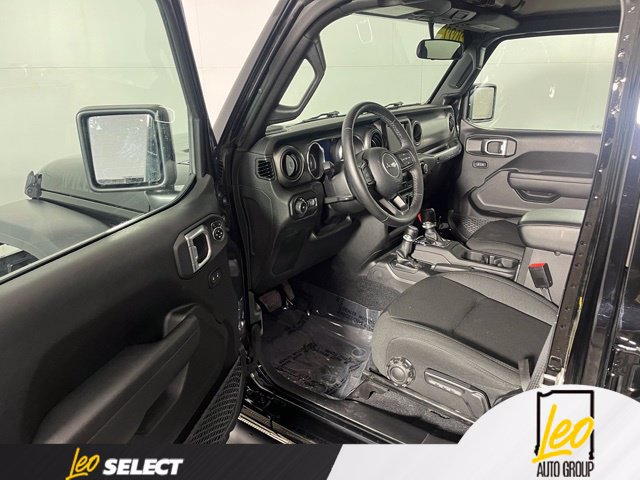 Used 2022 Jeep Wrangler Unlimited Sport AWD/4WD image 9