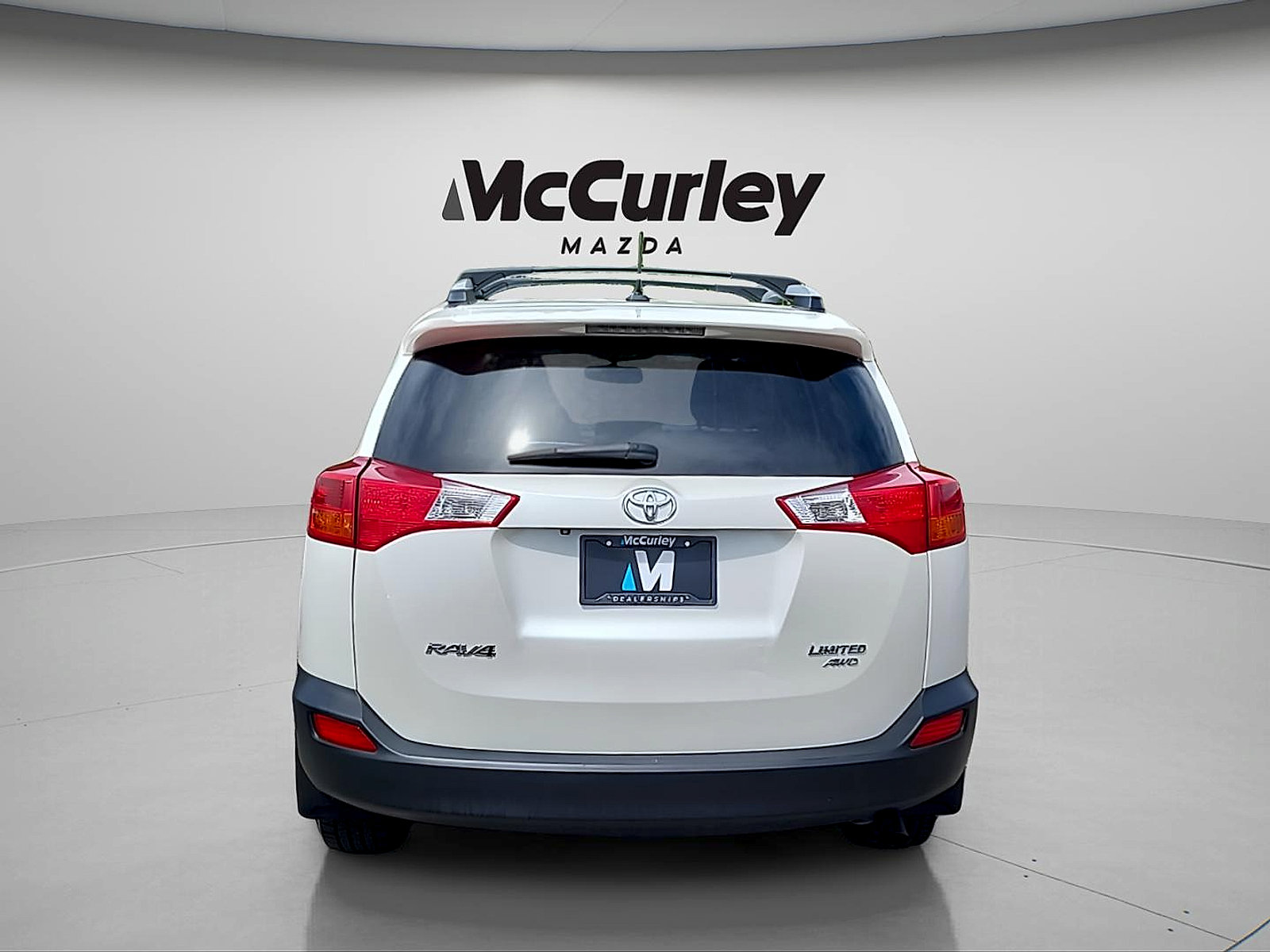 Used 2014 Toyota RAV4 Limited AWD/4WD image 6