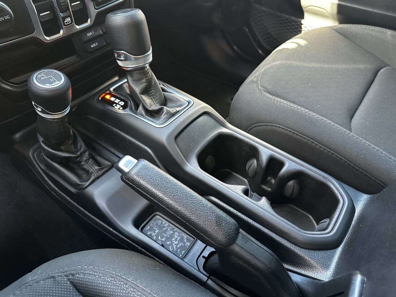 Used 2021 Jeep Wrangler Unlimited Sport image 42