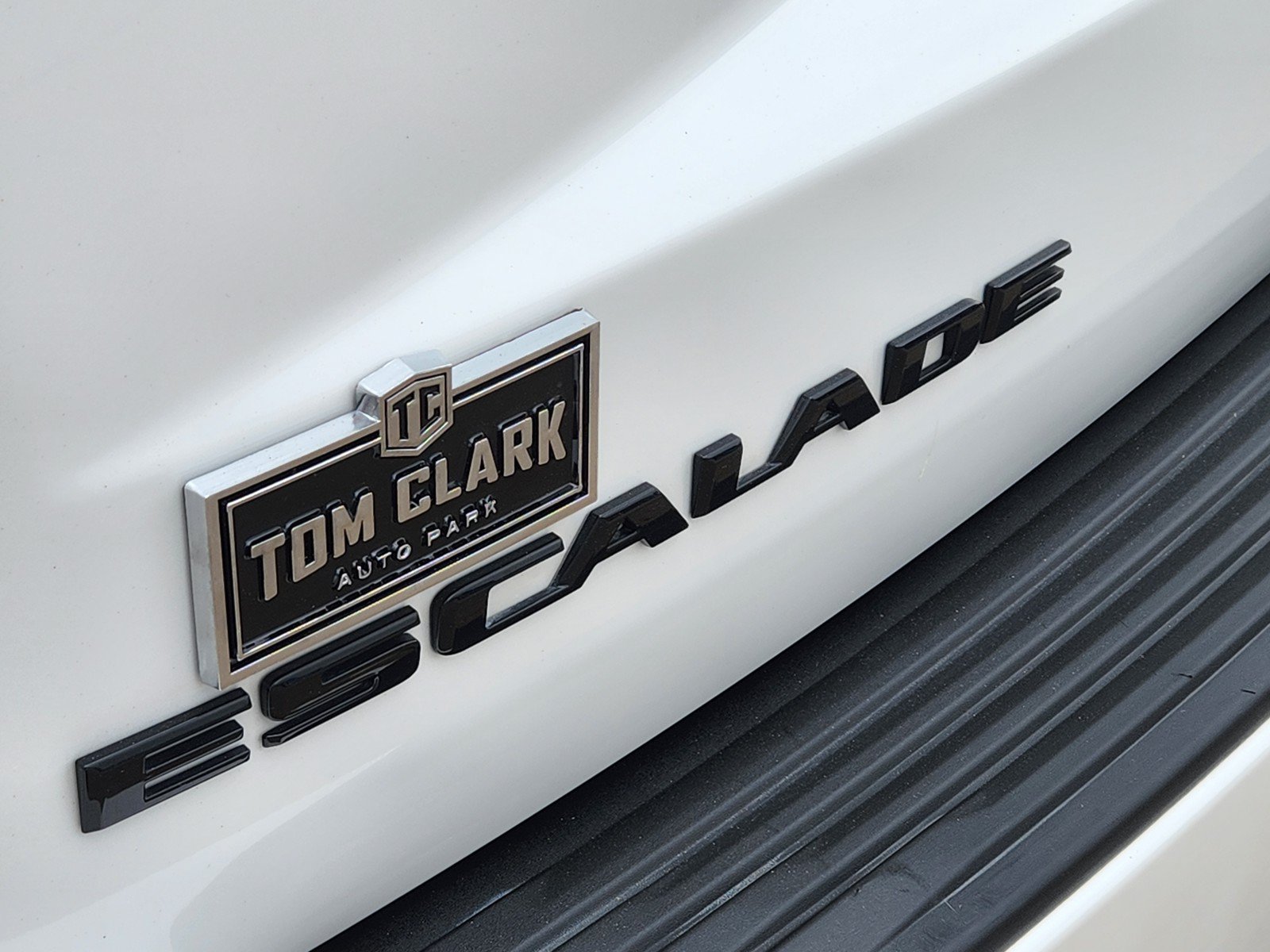 Certified 2024 Cadillac Escalade Sport Platinum AWD/4WD image 32