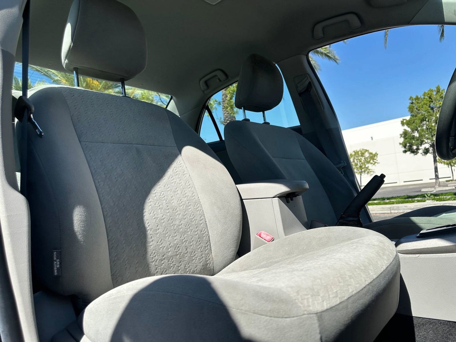 Used 2010 Toyota Corolla Sedan 4D image 9