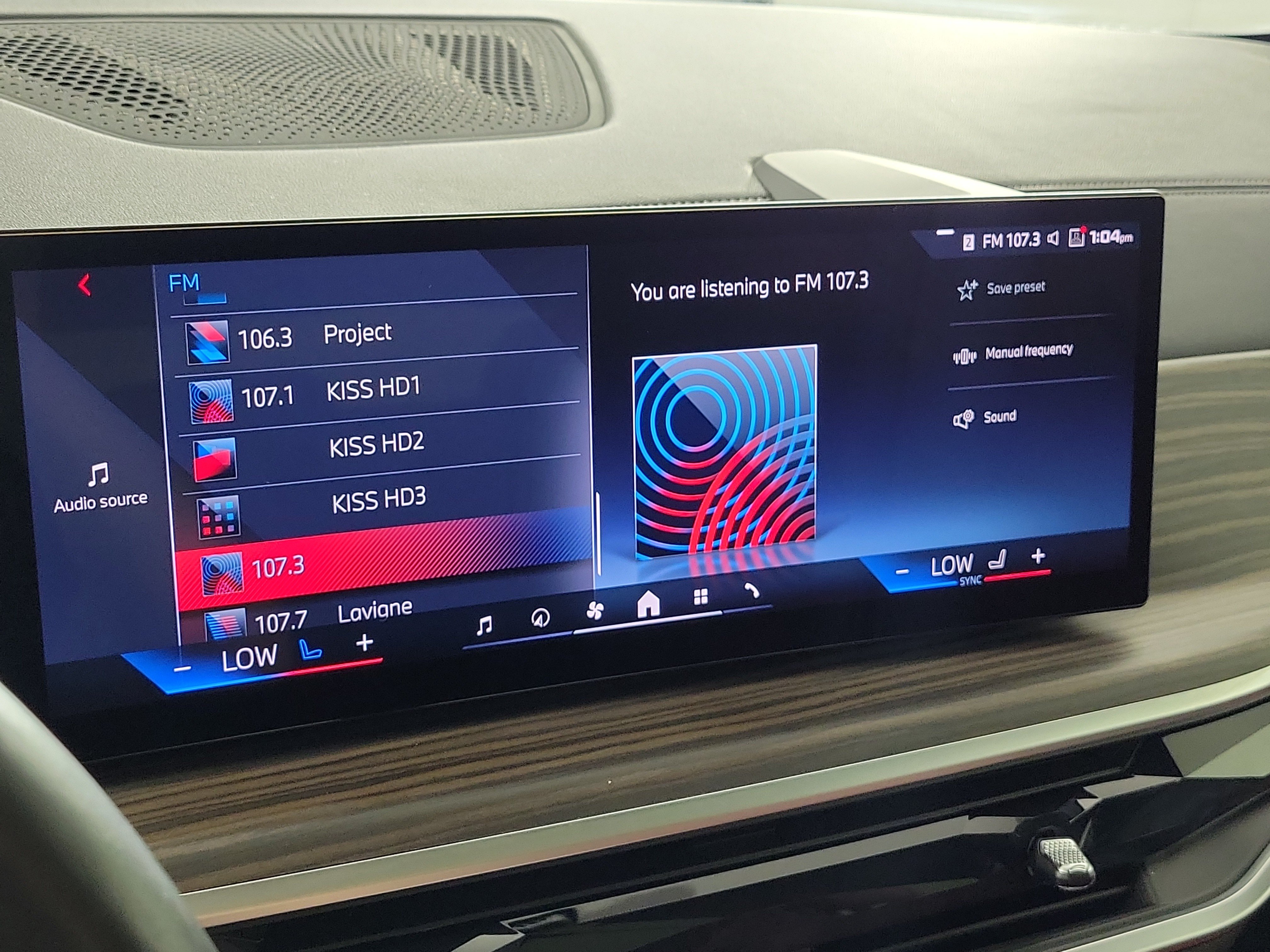Certified 2025 BMW X6 M60i AWD/4WD image 17