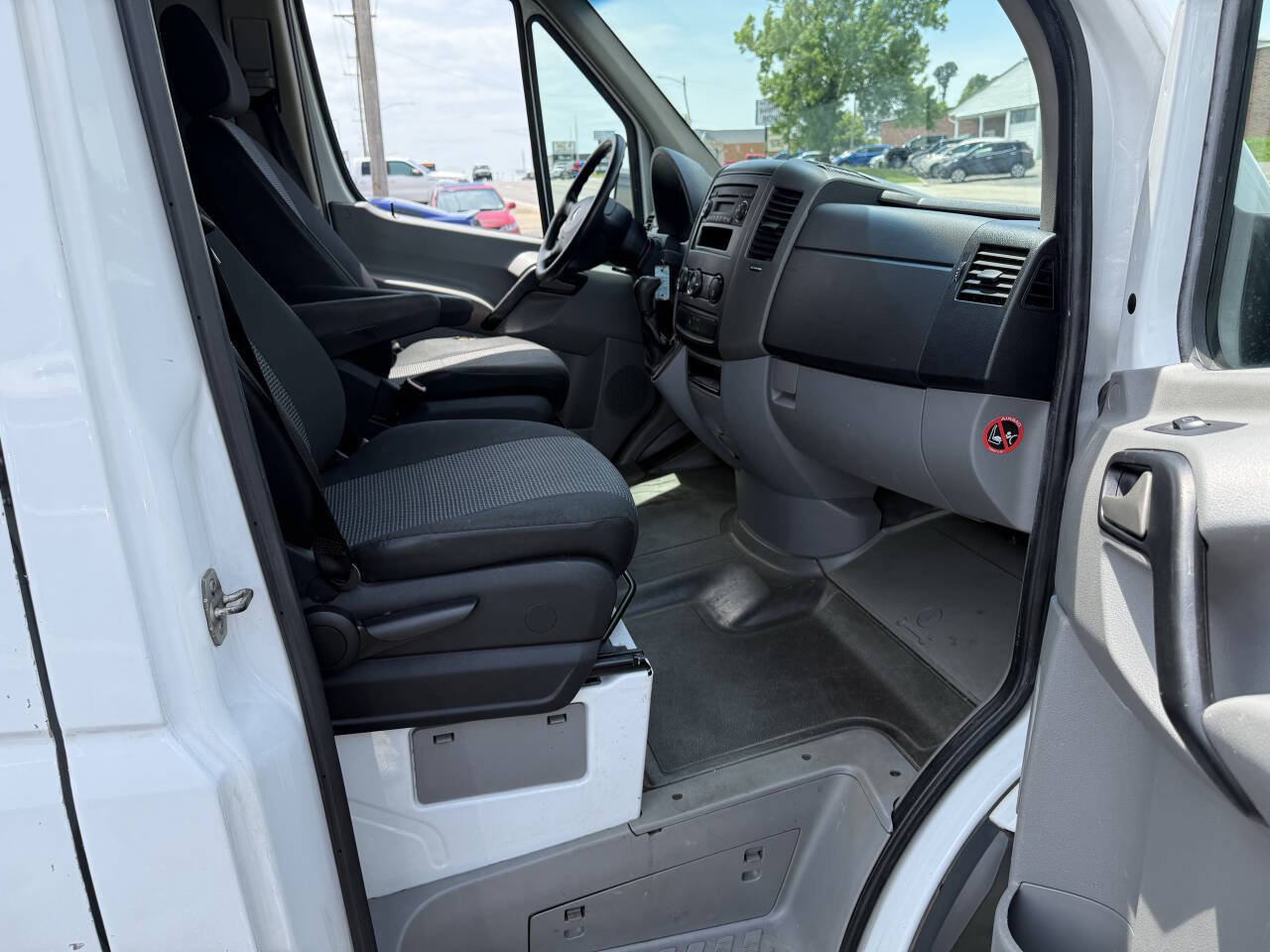 Used 2012 Mercedes-Benz Sprinter 3500 image 10