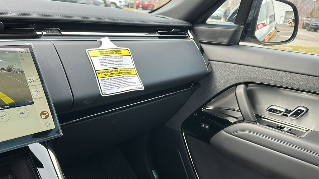 New 2025 Land Rover Range Rover Sport Dynamic SE image 18