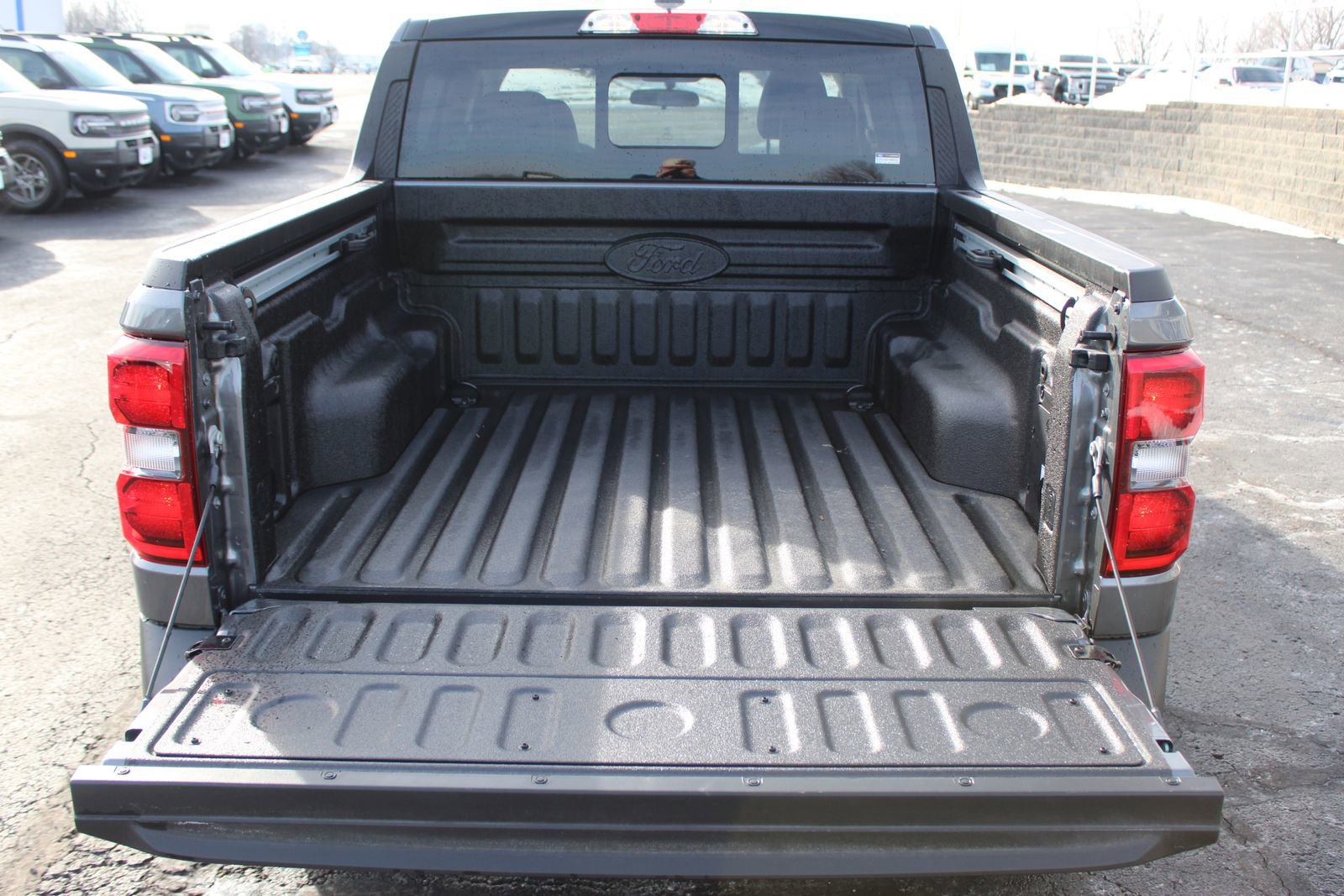 New 2026 Ford Maverick Lariat w/ Black Appearance Package image 18