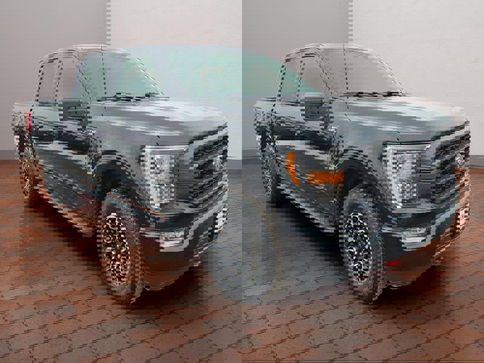 Used 2023 Ford F150 XLT w/ Equipment Group 302A High image 2