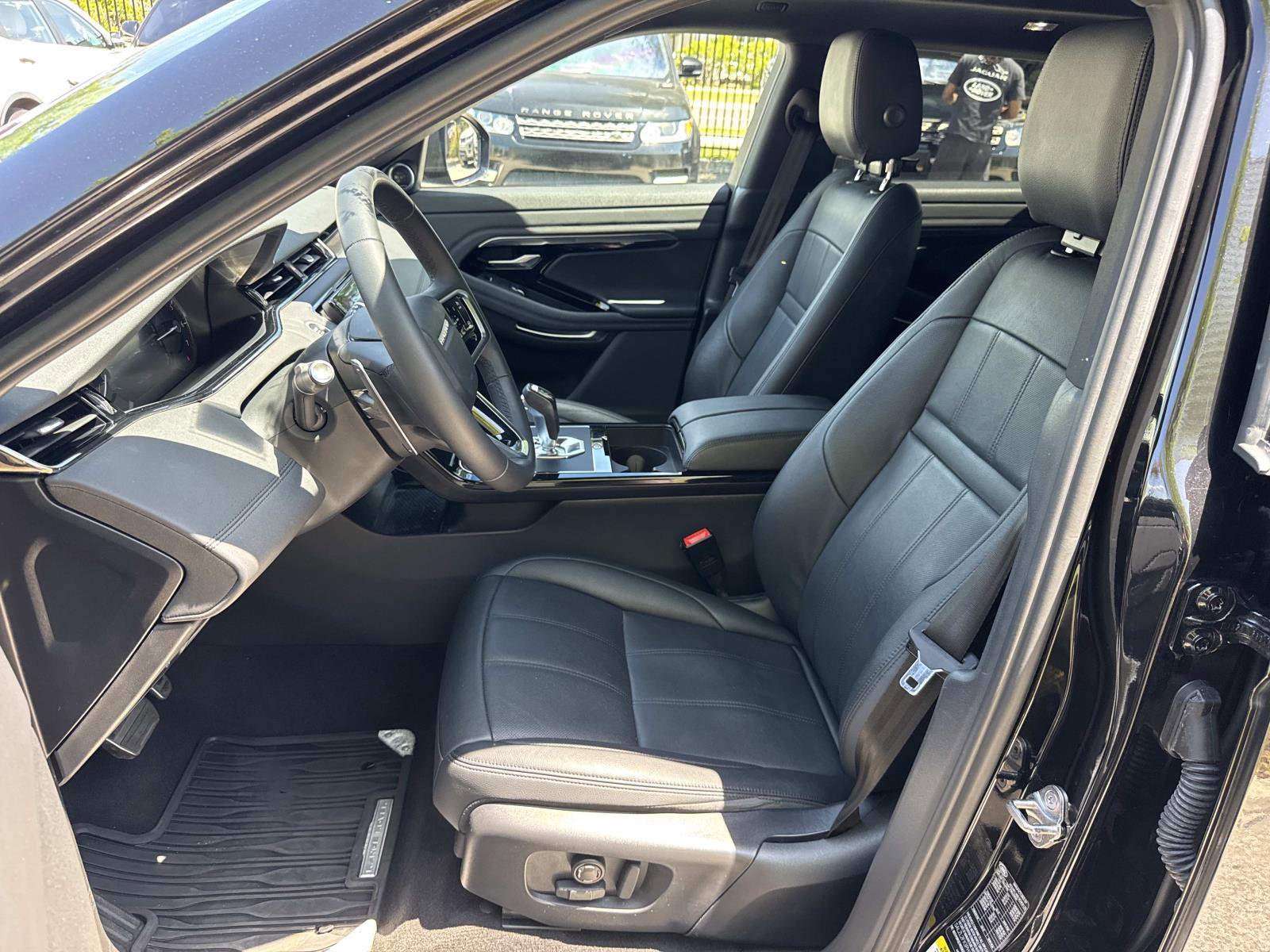 Used 2023 Land Rover Range Rover Evoque R-Dynamic SE AWD/4WD image 22