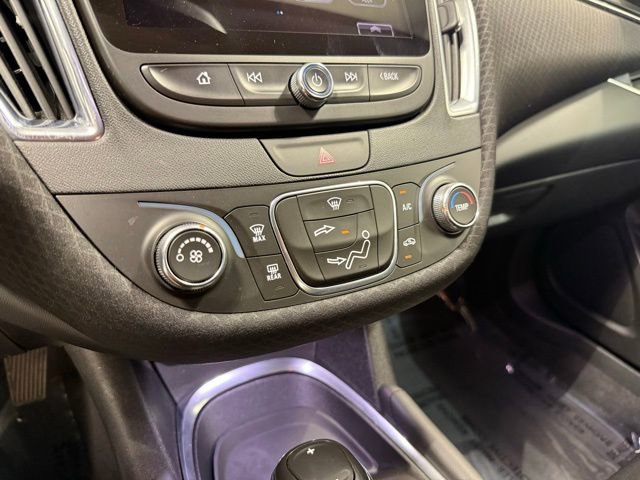 Certified 2018 Chevrolet Malibu LT FWD image 18