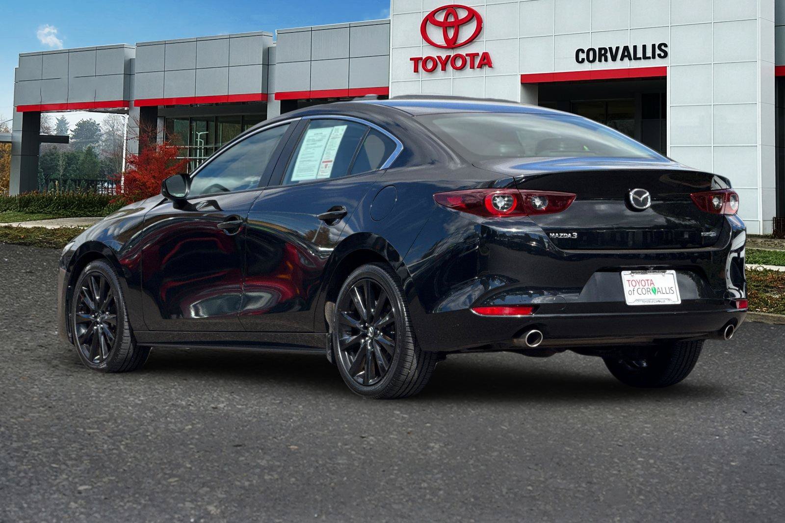 Used 2024 MAZDA MAZDA3 s FWD image 6