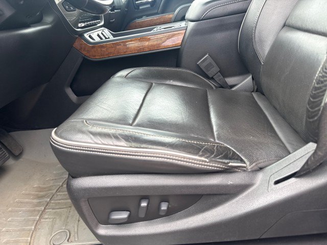 Used 2019 Chevrolet Silverado 3500 High Country w/ Duramax Plus Package AWD/4WD image 16