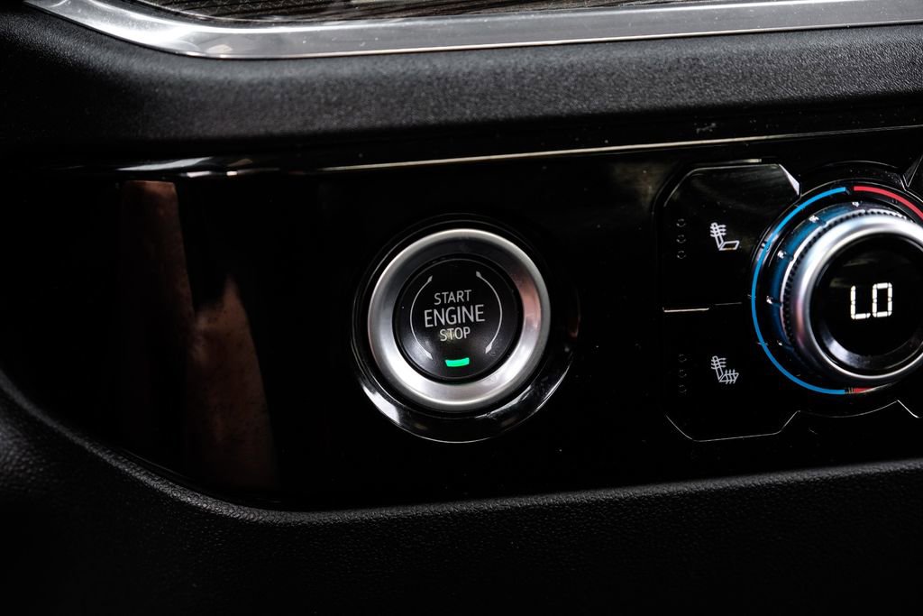 Used 2023 GMC Sierra 1500 Elevation image 17