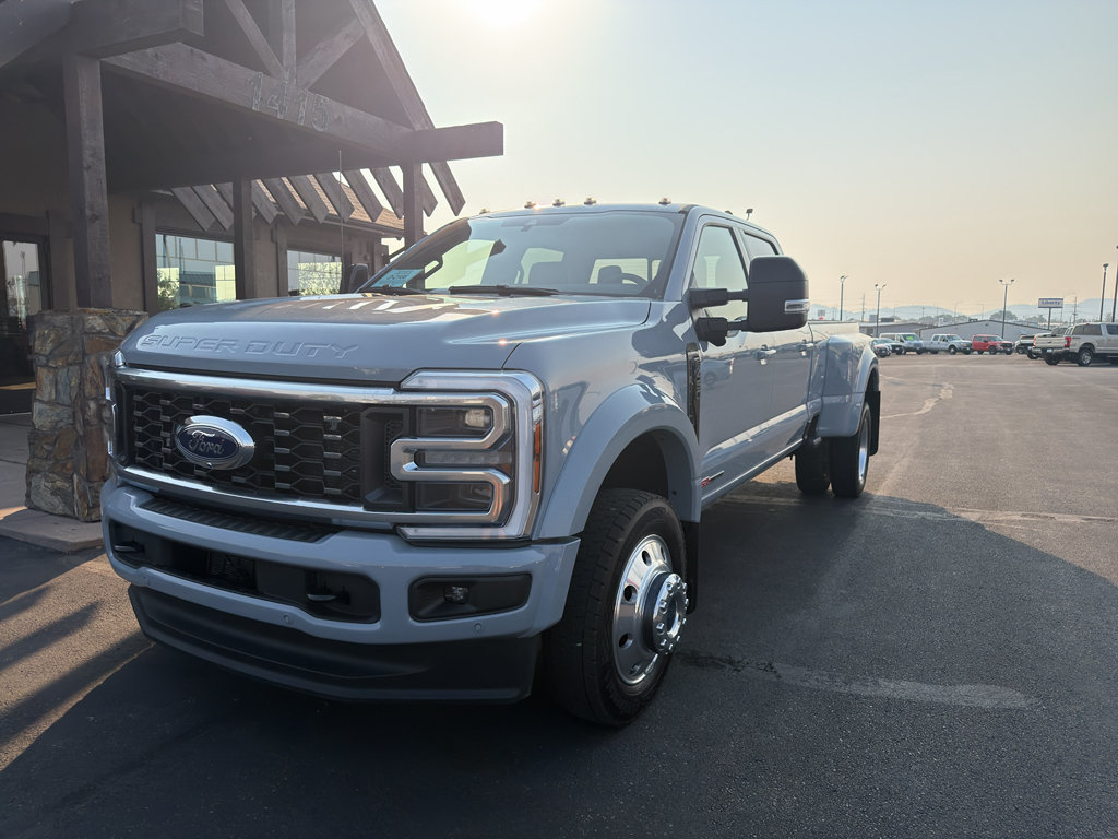 Used 2025 Ford F450 Platinum w/ FX4 Off-Road Package AWD/4WD image 16