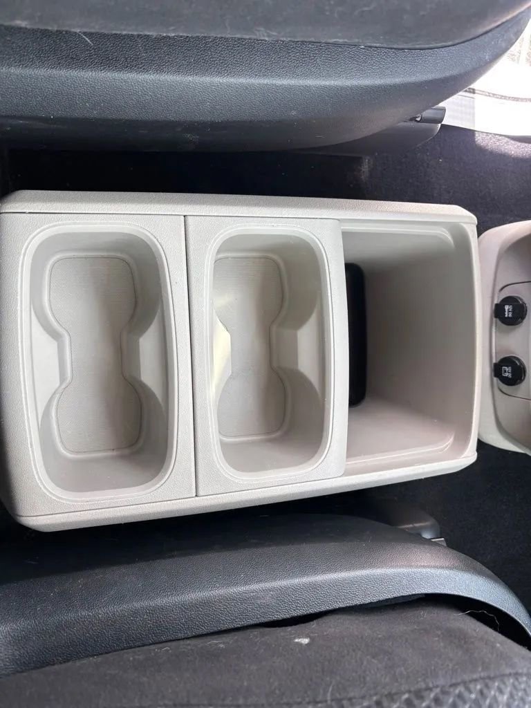 Used 2014 Dodge Grand Caravan SXT w/ Quick Order Package 29G SXT FWD image 18