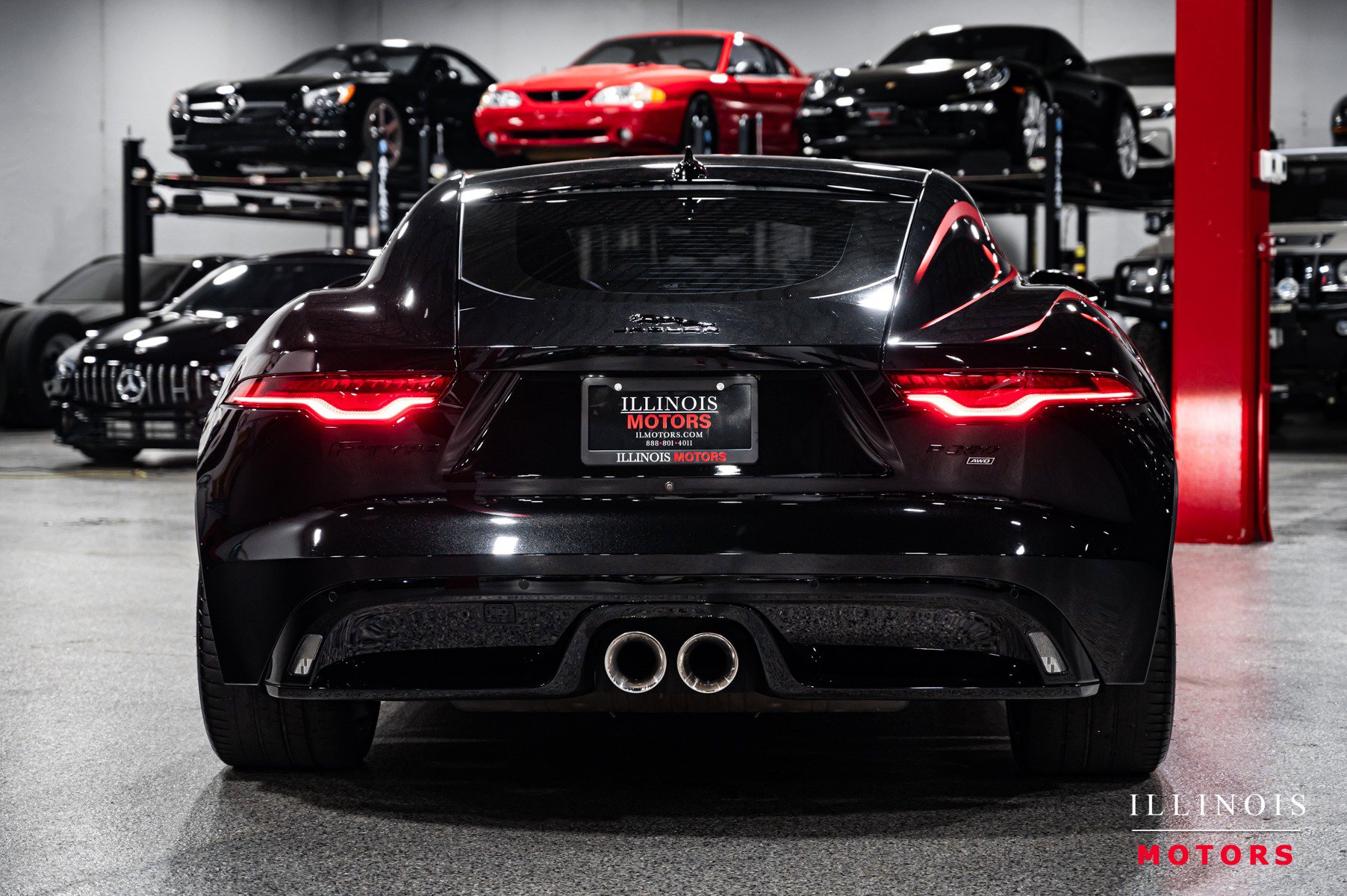 Used 2021 Jaguar F-TYPE R-Dynamic image 4