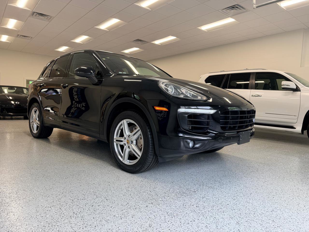 Used 2016 Porsche Cayenne S AWD/4WD image 11