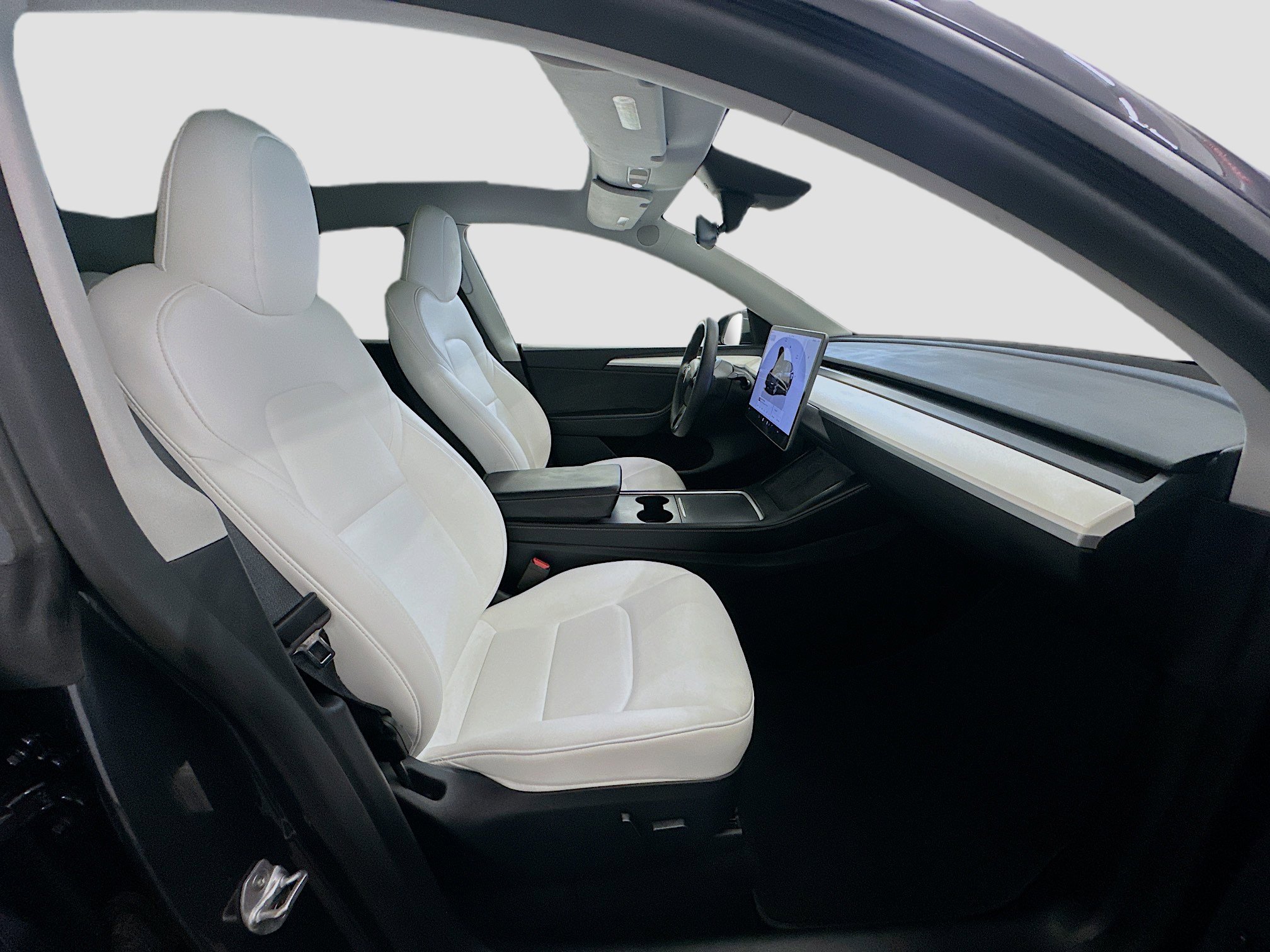 Used 2024 Tesla Model Y Long Range image 32