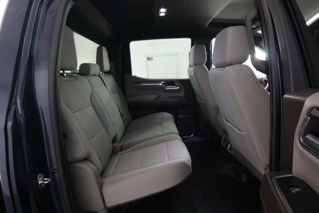 Used 2023 Chevrolet Silverado 1500 LT AWD/4WD image 37