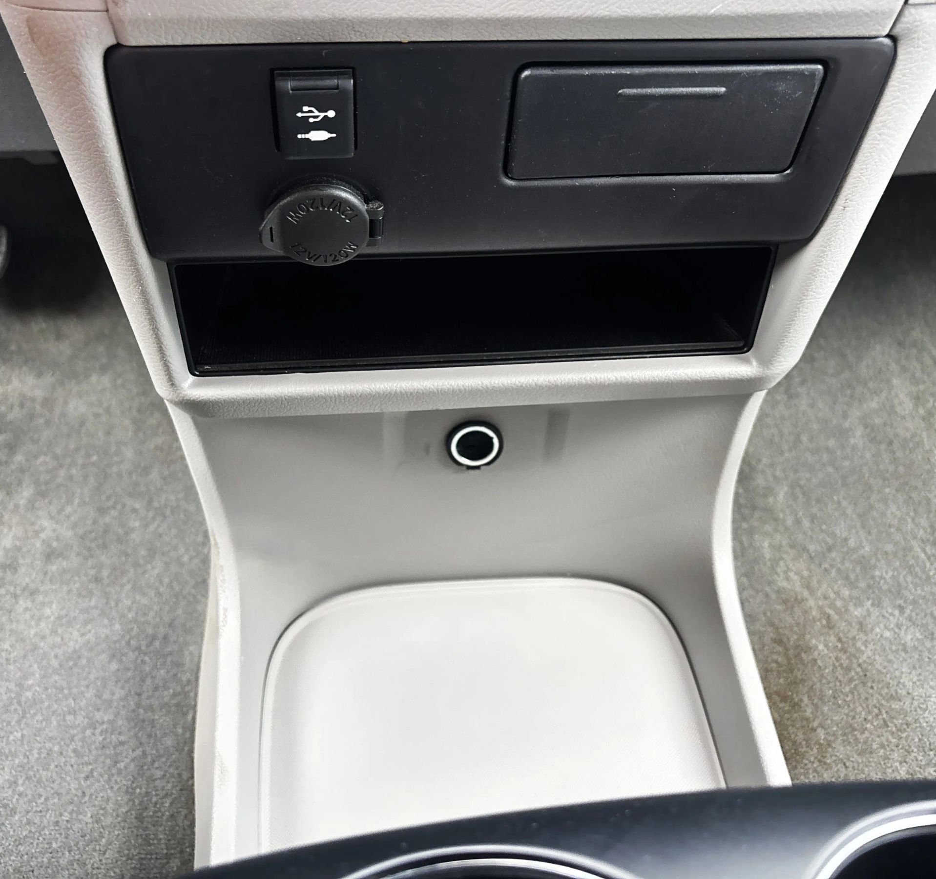 Used 2018 Toyota Sienna LE AWD/4WD image 27