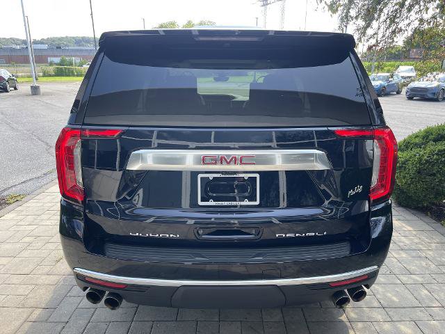Used 2021 GMC Yukon Denali w/ Denali Premium Package image 7