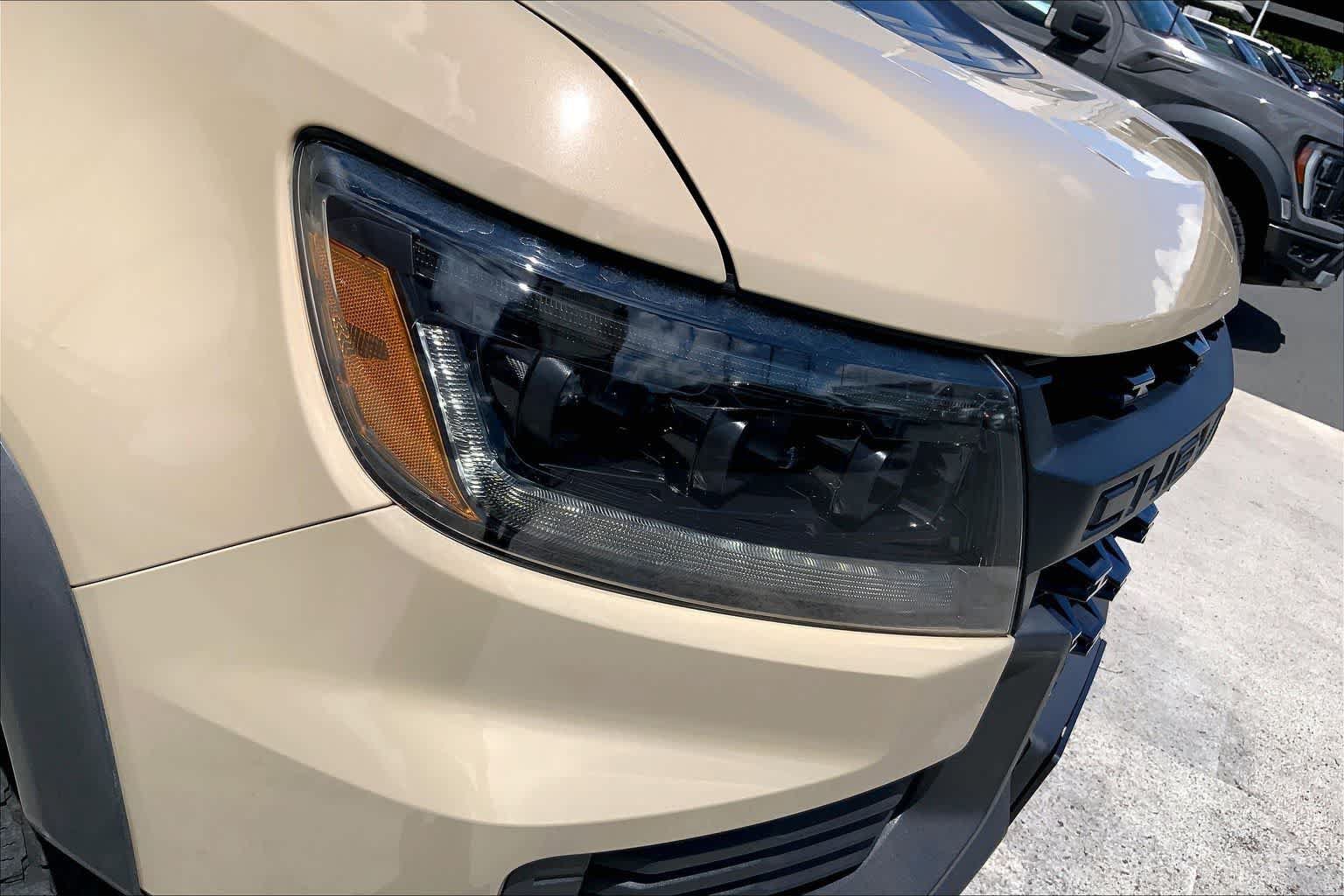Used 2022 Chevrolet Colorado ZR2 w/ ZR2 Dusk Special Edition AWD/4WD image 31