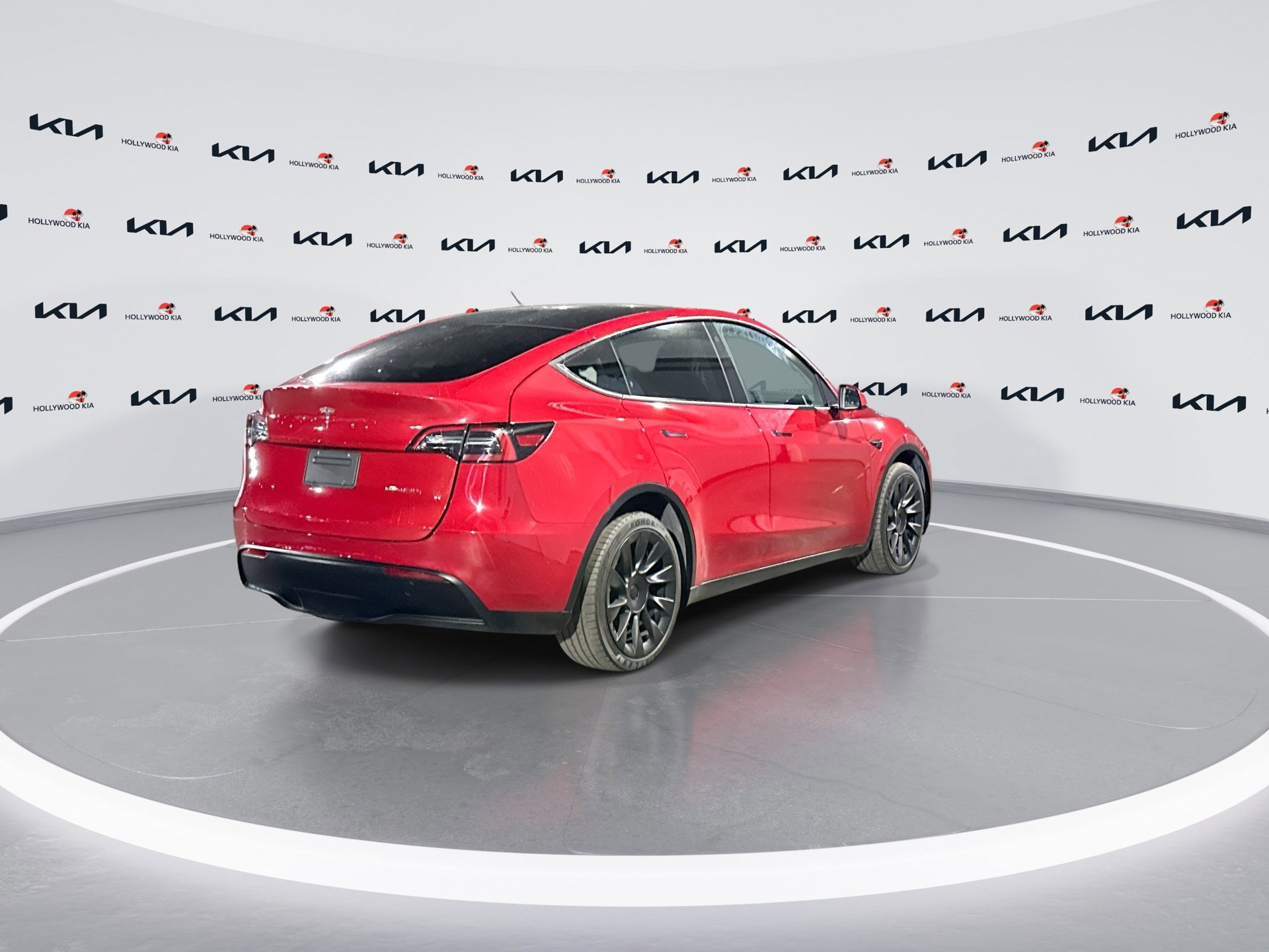 Used 2023 Tesla Model Y Long Range image 8