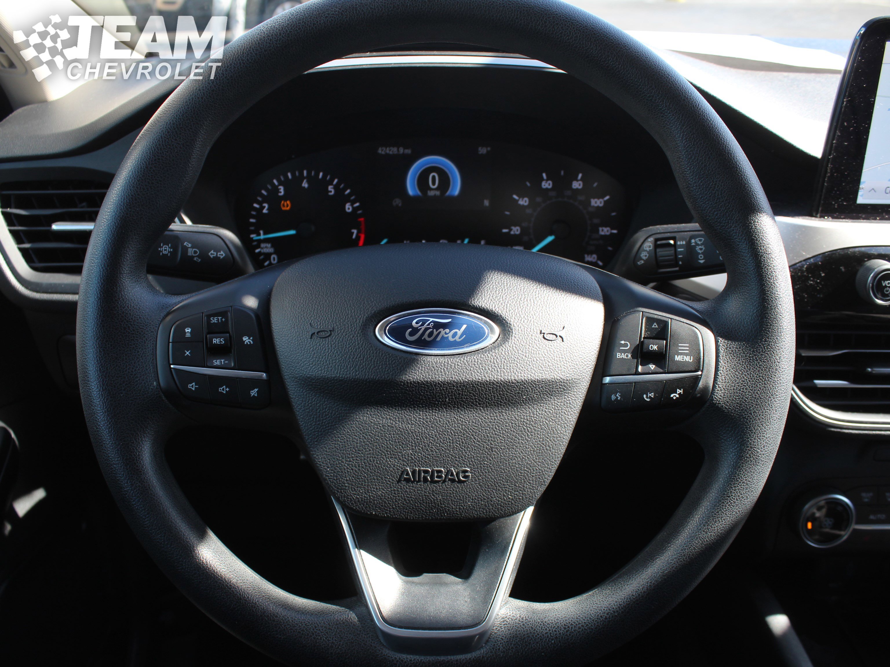 Used 2020 Ford Escape SE image 13