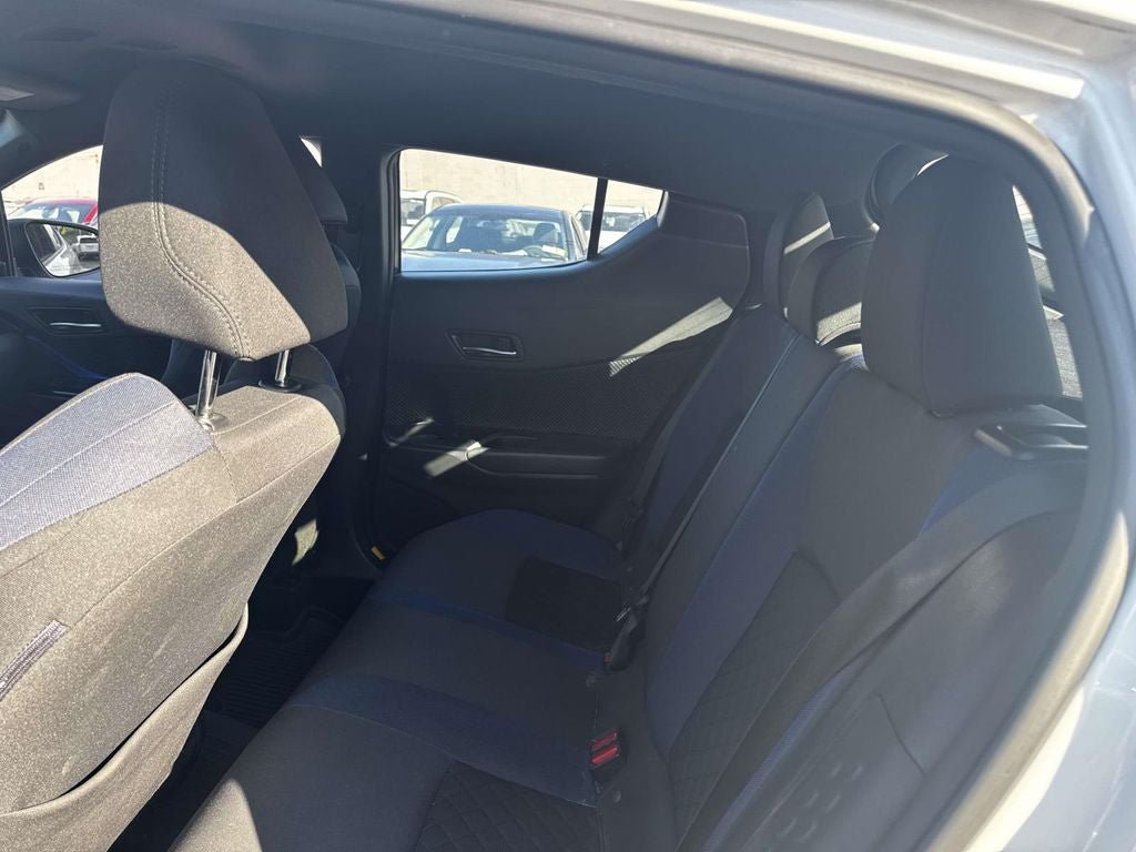 Used 2021 Toyota C-HR XLE FWD image 11