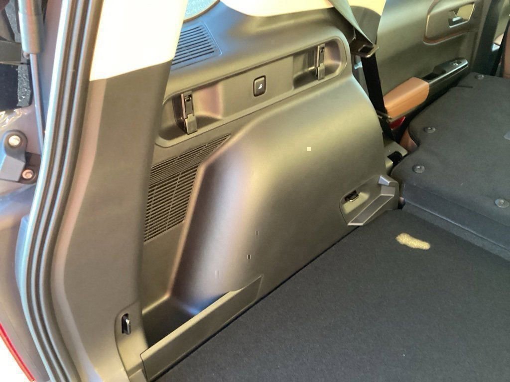 New 2025 Ford Bronco Sport Outer Banks w/ Outer Banks Tech Package+ AWD/4WD image 13