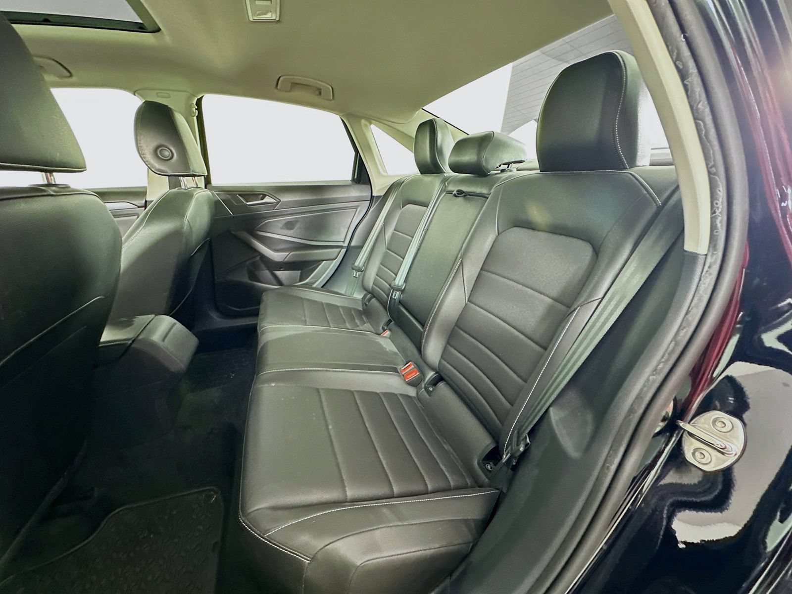 Used 2024 Volkswagen Jetta SE FWD image 25