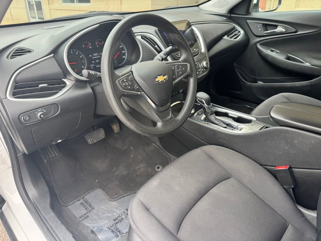 Used 2024 Chevrolet Malibu LT image 23