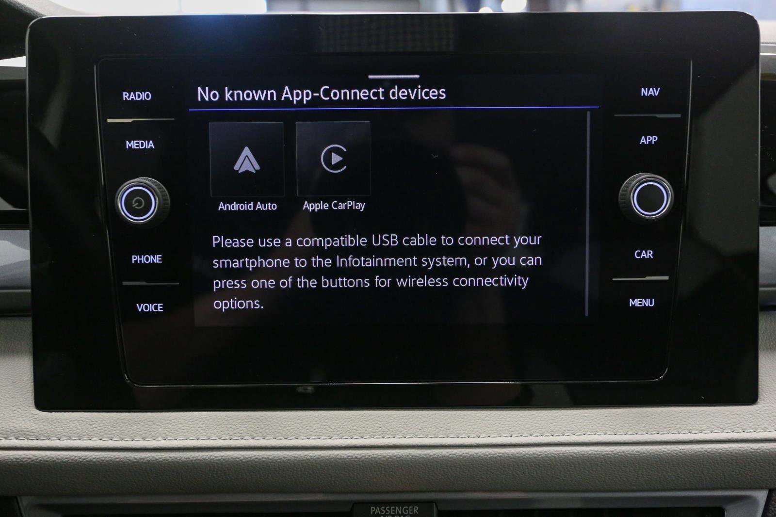 Used 2025 Volkswagen Taos SEL w/ Black Wheel Plus Package image 28