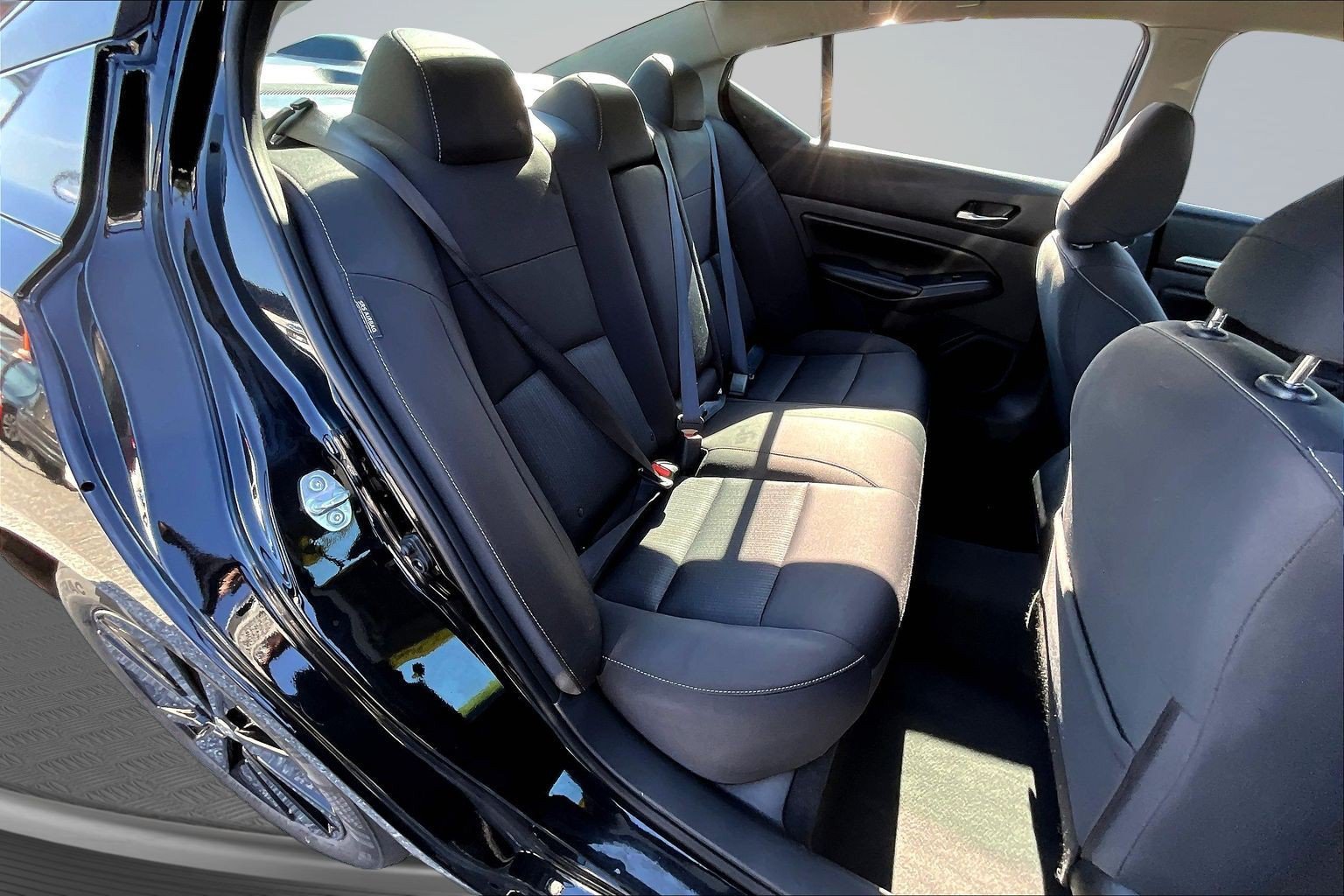 Used 2022 Nissan Altima 2.5 SV FWD image 25