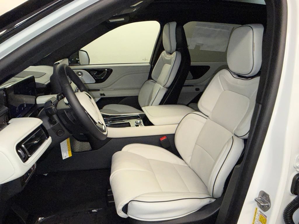 New 2026 Lincoln Aviator Black Label w/ Dynamic Handling Package AWD/4WD image 27