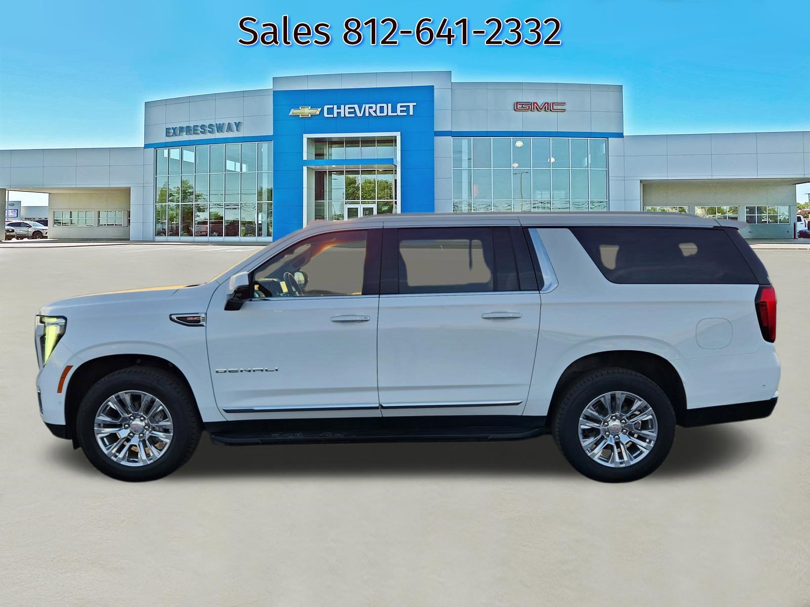Used 2025 GMC Yukon XL Denali image 4