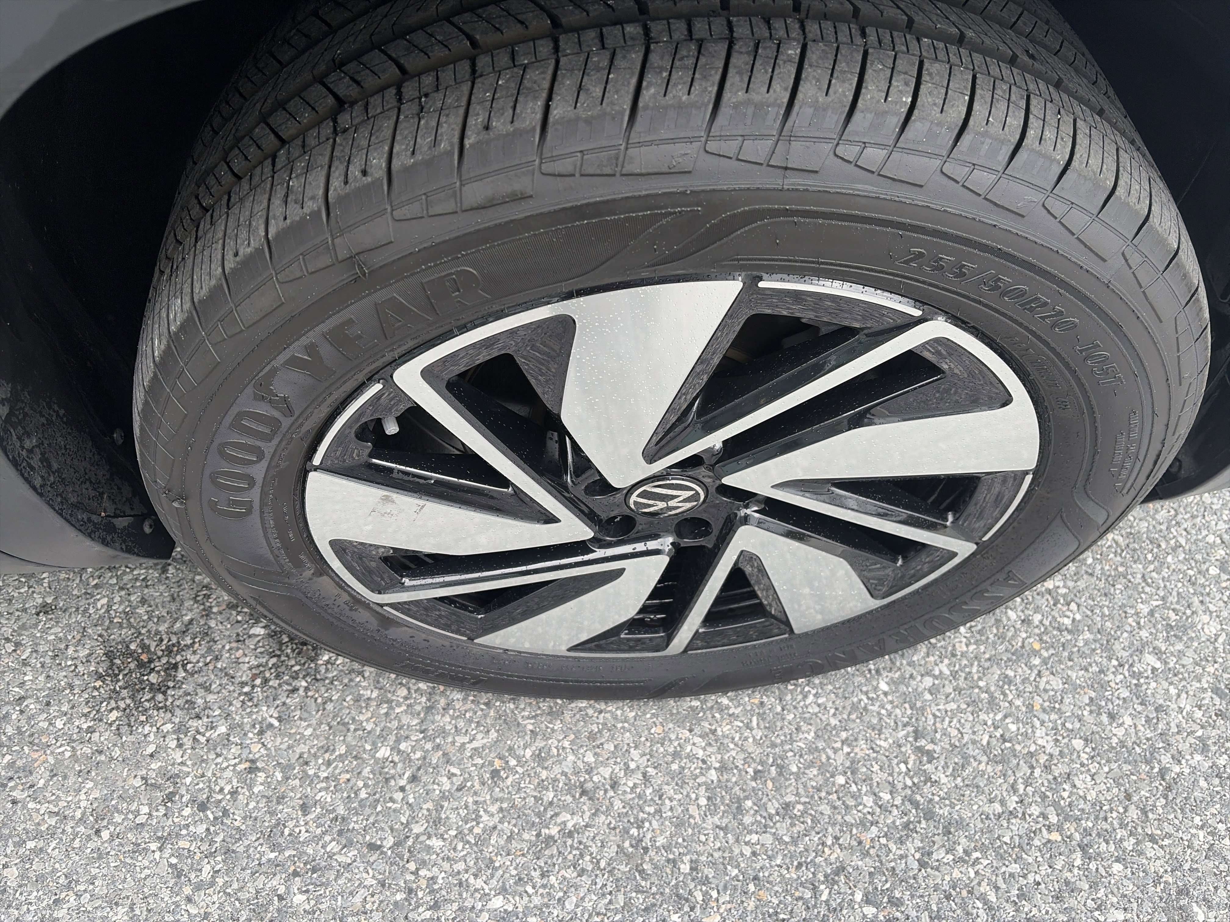 Used 2024 Volkswagen Atlas SEL image 14