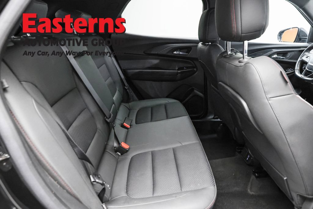 Used 2023 Chevrolet TrailBlazer RS w/ Convenience Package AWD/4WD image 23