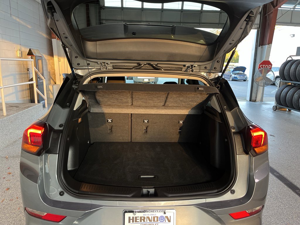 Used 2021 Buick Encore GX Essence w/ Sport Touring Package image 8