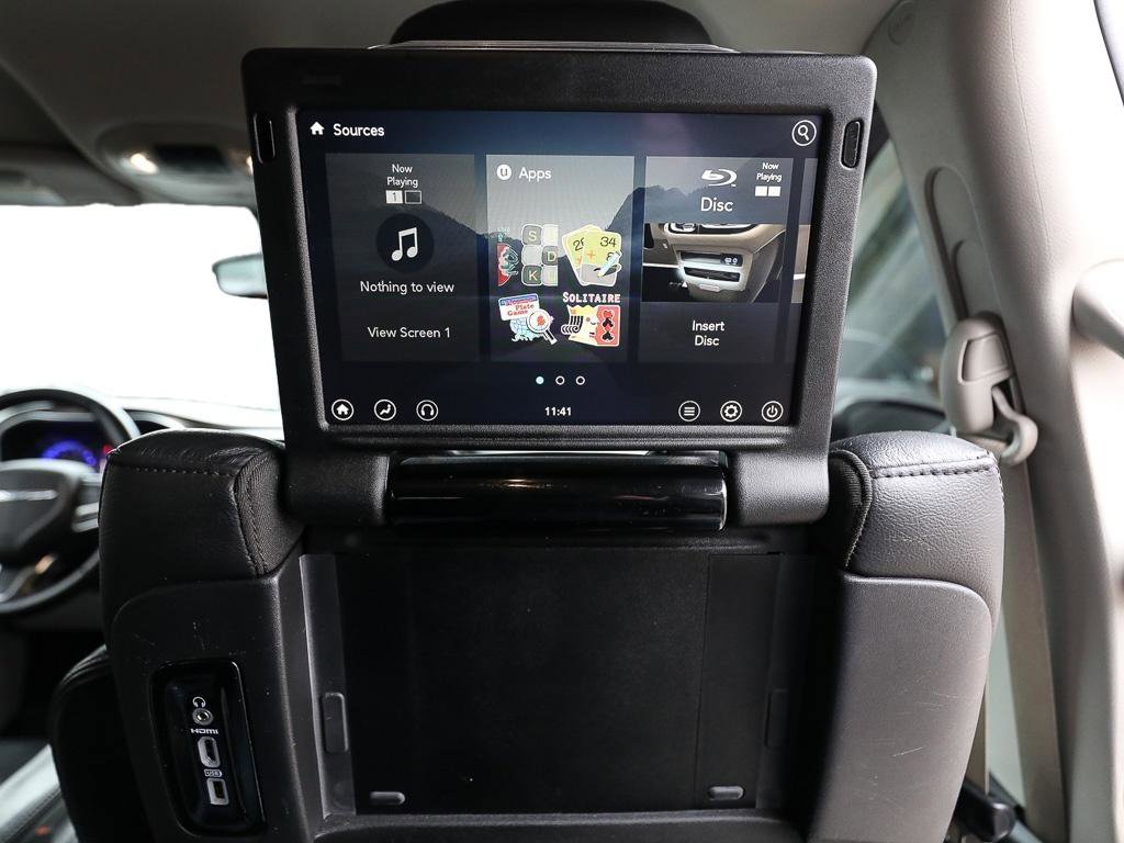 Used 2019 Chrysler Pacifica Touring-L Plus image 26