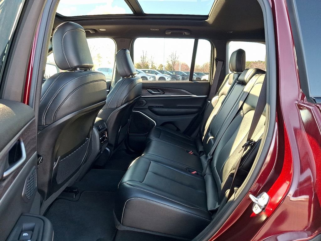 Used 2024 Jeep Grand Cherokee Limited 4xe image 10