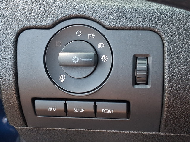 Used 2011 Ford Mustang GT Premium w/ Comfort Pkg RWD image 26