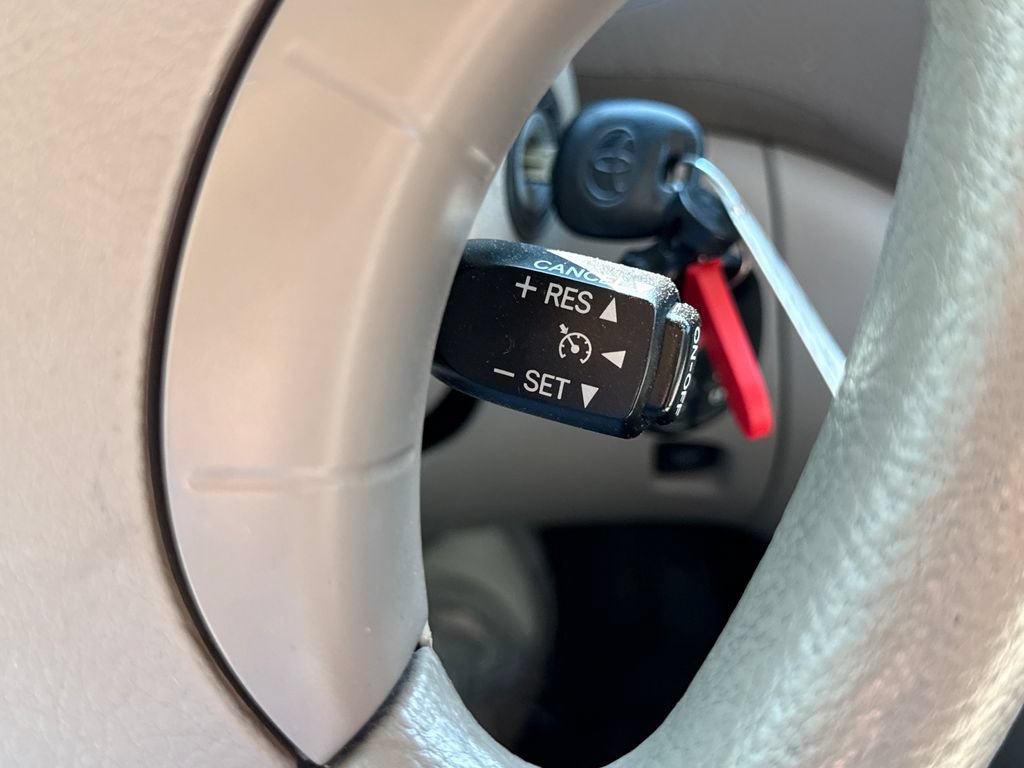 Used 2010 Toyota Sienna LE FWD image 28