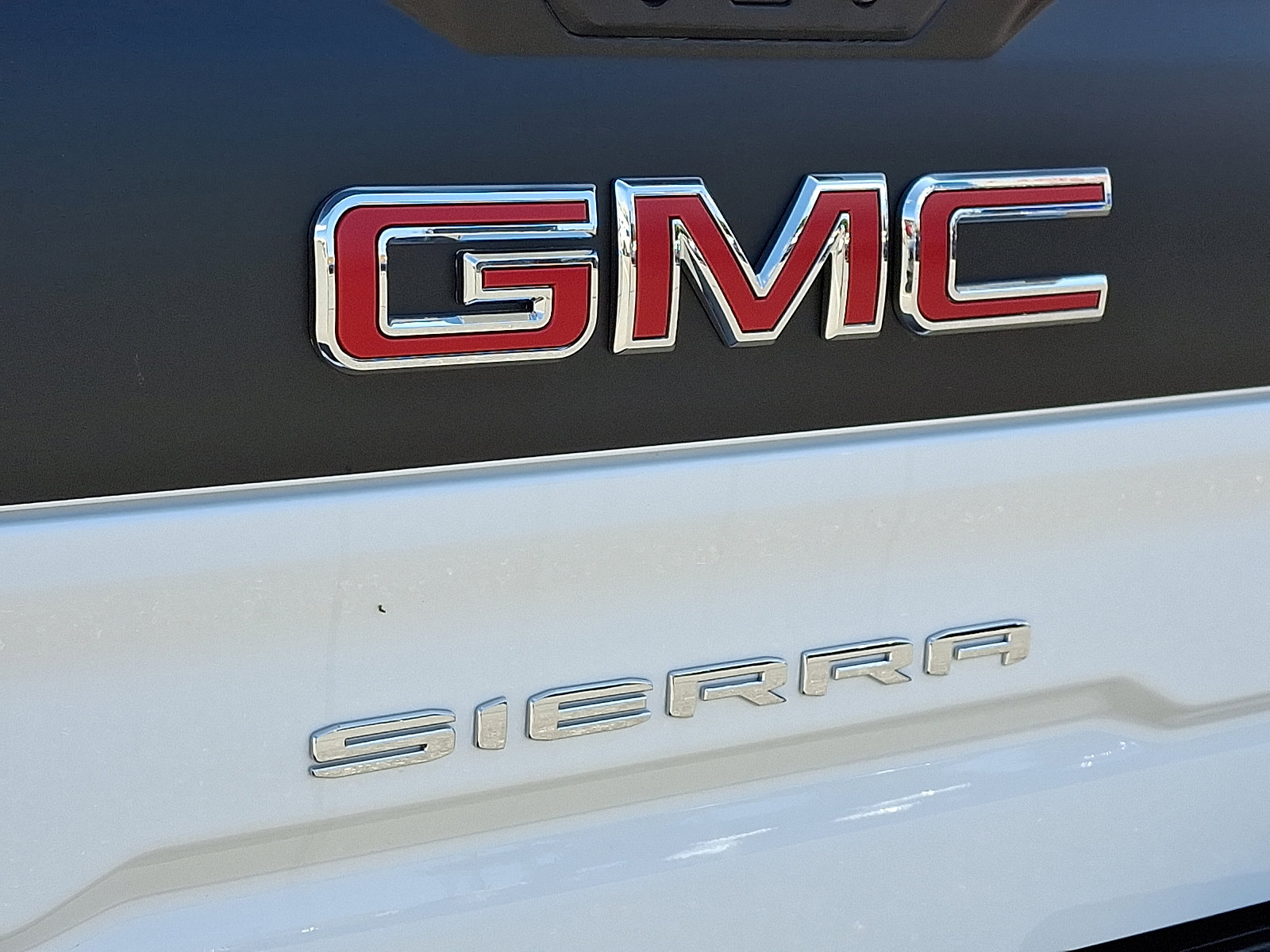 New 2025 GMC Sierra 1500 AT4X w/ AT4X AEV Edition image 11
