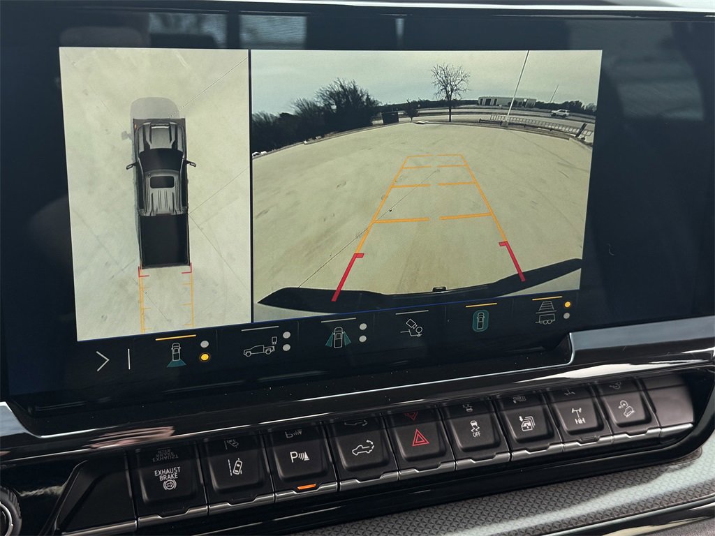 Used 2024 Chevrolet Silverado 2500 ZR2 w/ Technology Package image 20