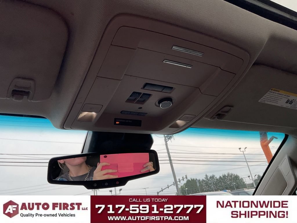 Used 2018 Chevrolet Tahoe Premier AWD/4WD image 30