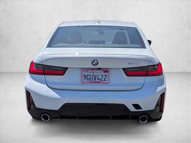 Used 2023 BMW 330i Sedan w/ M Sport Package RWD image 5