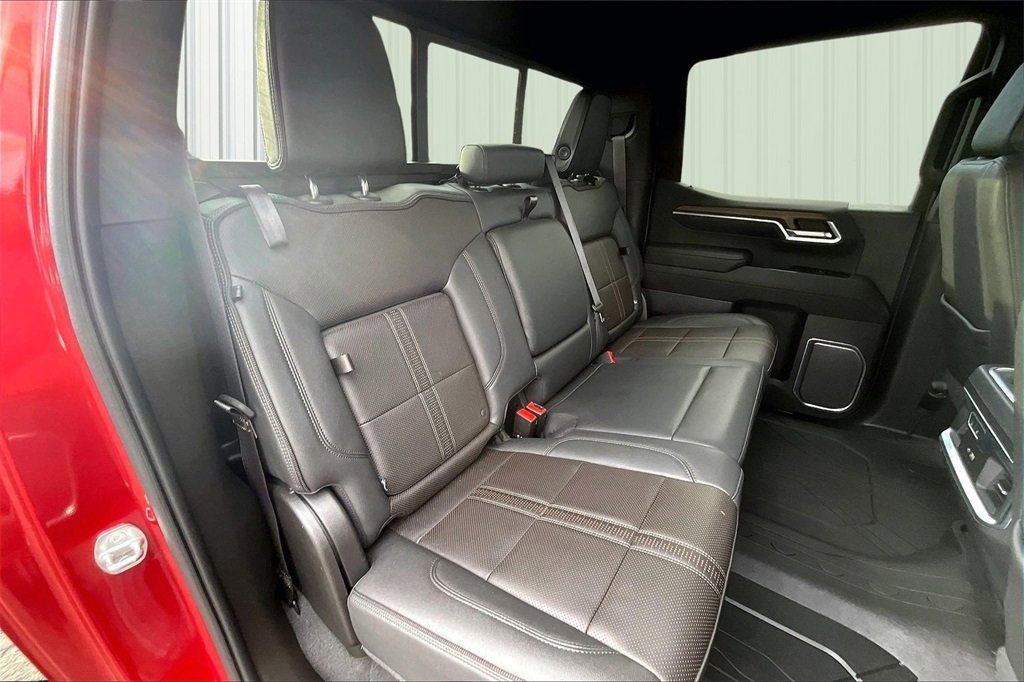 Used 2022 Chevrolet Silverado 1500 High Country w/ High Country Premium Package image 20