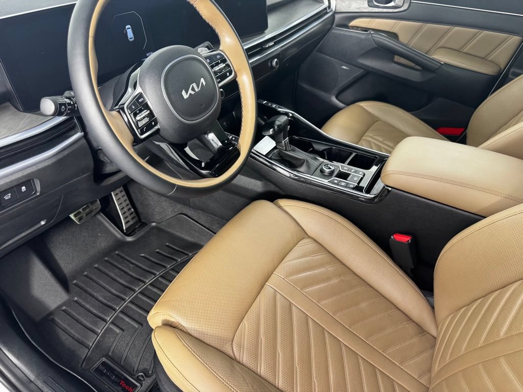 Used 2024 Kia Sorento SX Prestige w/ Olive Brown Leather Package AWD/4WD image 12